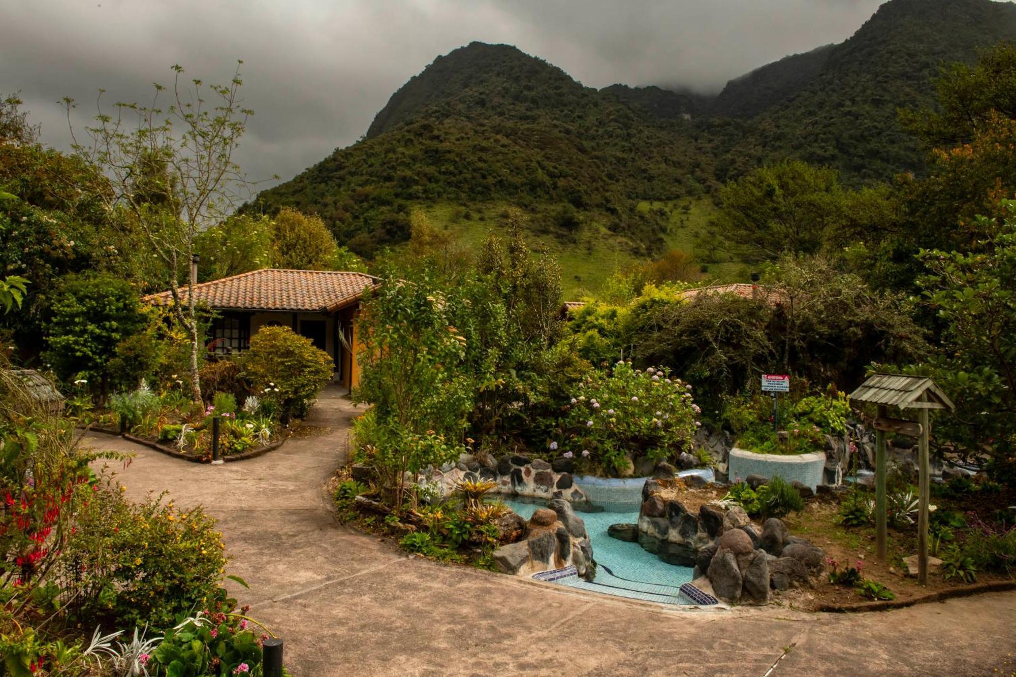 Termas De Papallacta Exterior photo Hot springs in Baños